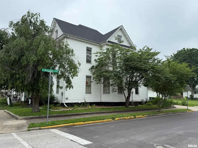 $92,500 | 401 South East Street, Jacksonville, IL 62650