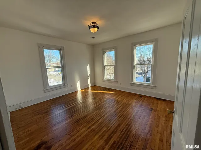 $92,500 | 401 South East Street, Jacksonville, IL 62650