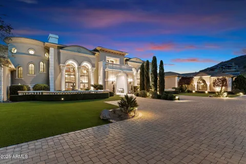 $7,850,000 | 6105 East Sage Drive, Paradise Valley, AZ 85253