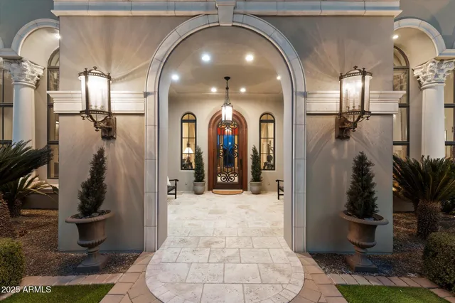 $7,850,000 | 6105 East Sage Drive, Paradise Valley, AZ 85253