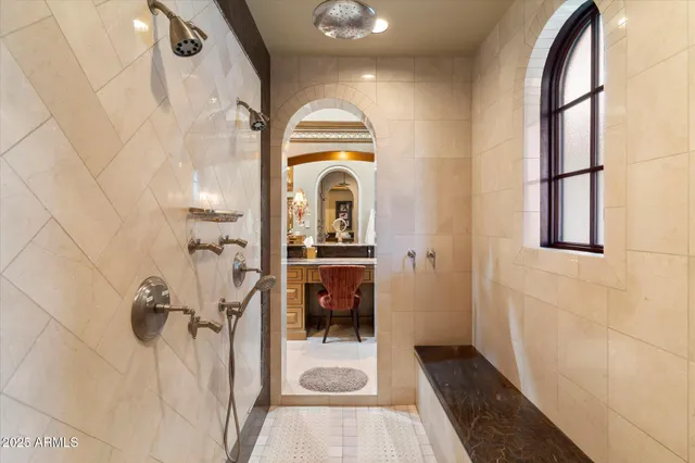 $7,850,000 | 6105 East Sage Drive, Paradise Valley, AZ 85253