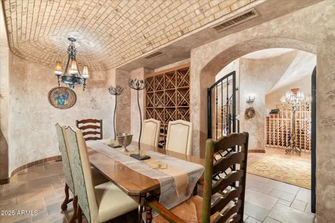 $7,850,000 | 6105 East Sage Drive, Paradise Valley, AZ 85253