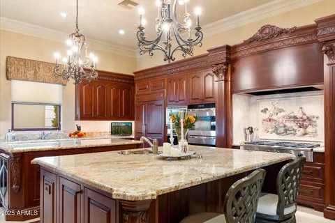 $7,850,000 | 6105 East Sage Drive, Paradise Valley, AZ 85253