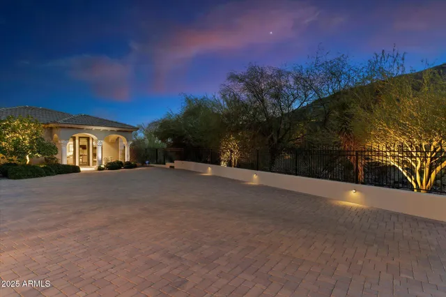 $7,850,000 | 6105 East Sage Drive, Paradise Valley, AZ 85253
