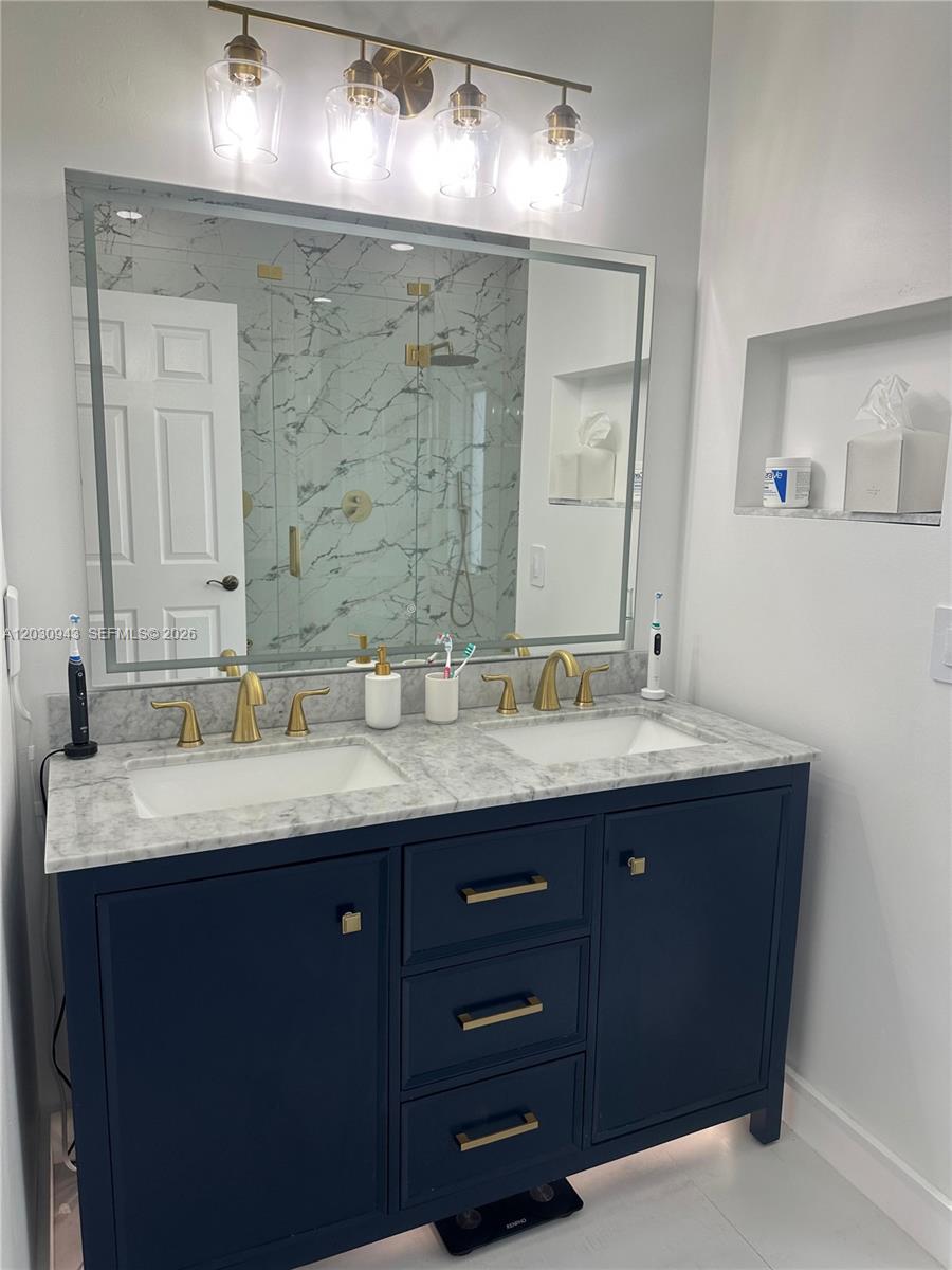 15490 Southwest 10th Street Miami, FL 33194 - Photo 20 of 34