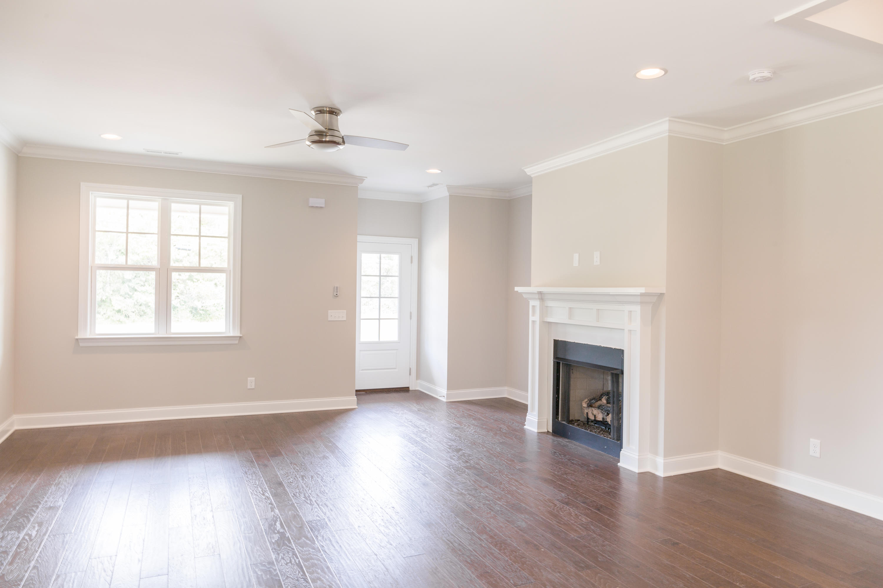 8450 Morin Road, Unit LOT 7 Chattanooga, TN 37421 - Photo 4 of 36 Living Room with Gas Fireplace