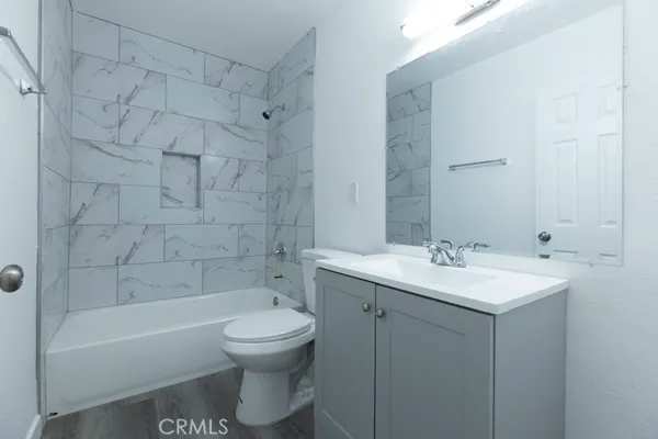 $2,150 | 5476 Linden Avenue, Unit 6, Long Beach, CA 90805