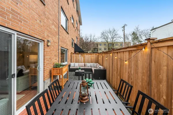 $330,000 | 845 Northeast 125th Street, Unit 103, Seattle, WA 98125