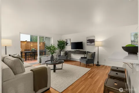 $330,000 | 845 Northeast 125th Street, Unit 103, Seattle, WA 98125