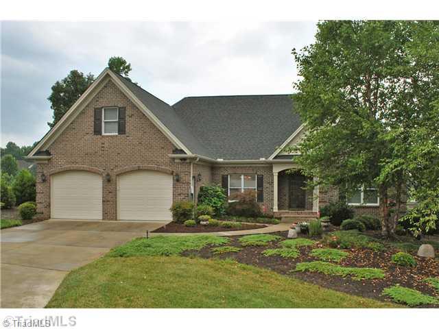 7045 Harperglen Road Clemmons, NC 27012 - Photo 1 of 16 Exterior Front.