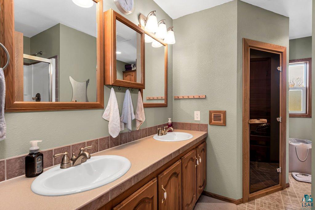 211 13th Street Proctor, MN 55810 - Photo 20 of 27 Gallery Image 20