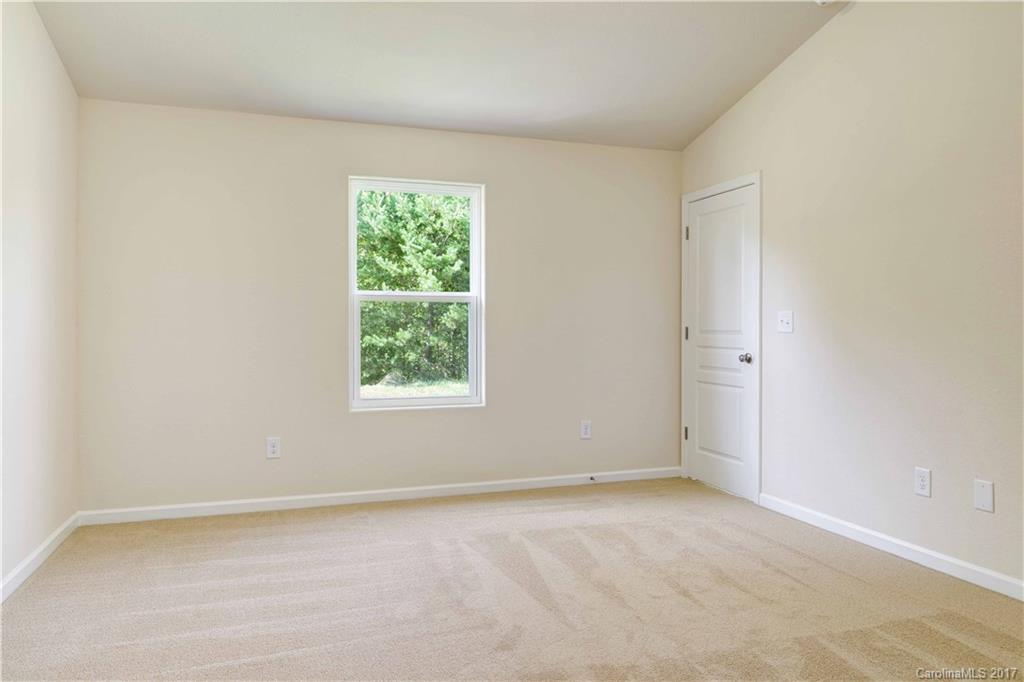 9516 Weikert Road Charlotte, NC 28215 - Photo 7 of 11 Gallery Image 7