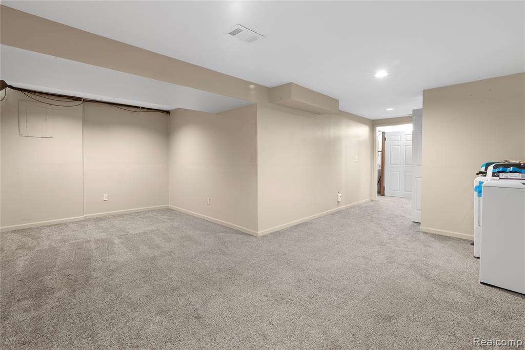 794 Oak Brook Ridge Drive Rochester Hills, MI 48307 - Photo 18 of 23