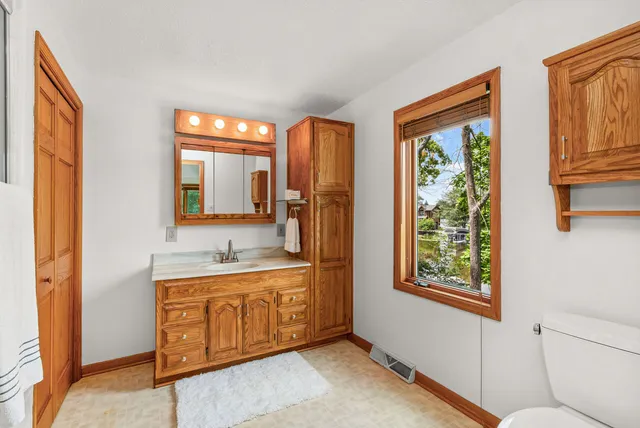 $1,295,000 | W332N6481 County Rd C, Merton, WI 53058