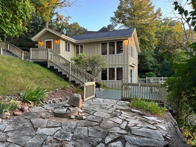 $1,295,000 | W332N6481 County Rd C, Merton, WI 53058