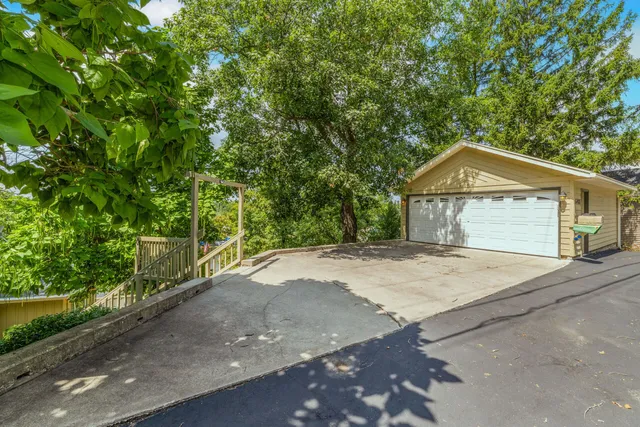 $1,295,000 | W332N6481 County Rd C, Merton, WI 53058