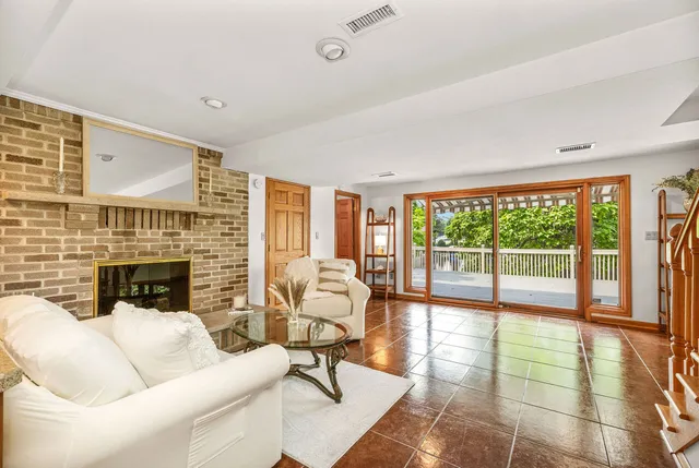 $1,295,000 | W332N6481 County Rd C, Merton, WI 53058