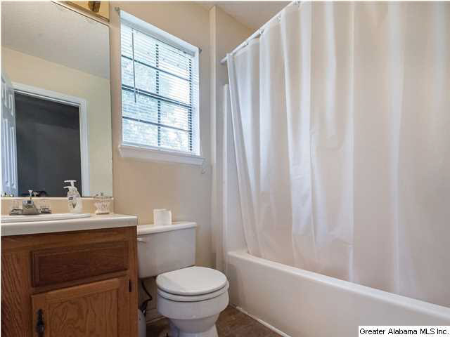 100 11th Place Southwest Alabaster, AL 35007 - Photo 13 of 32