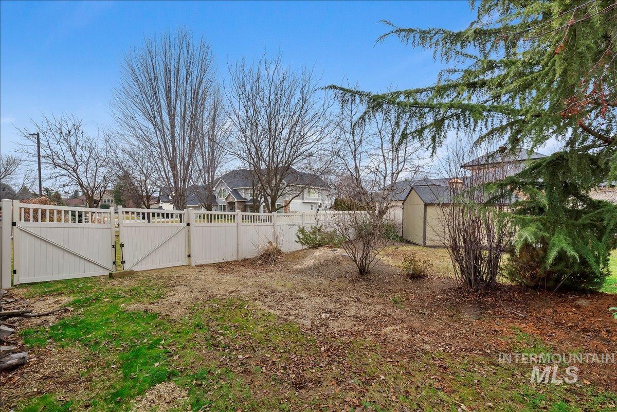 2060 East Lobelia Street Meridian, ID 83646 - Photo 45 of 50