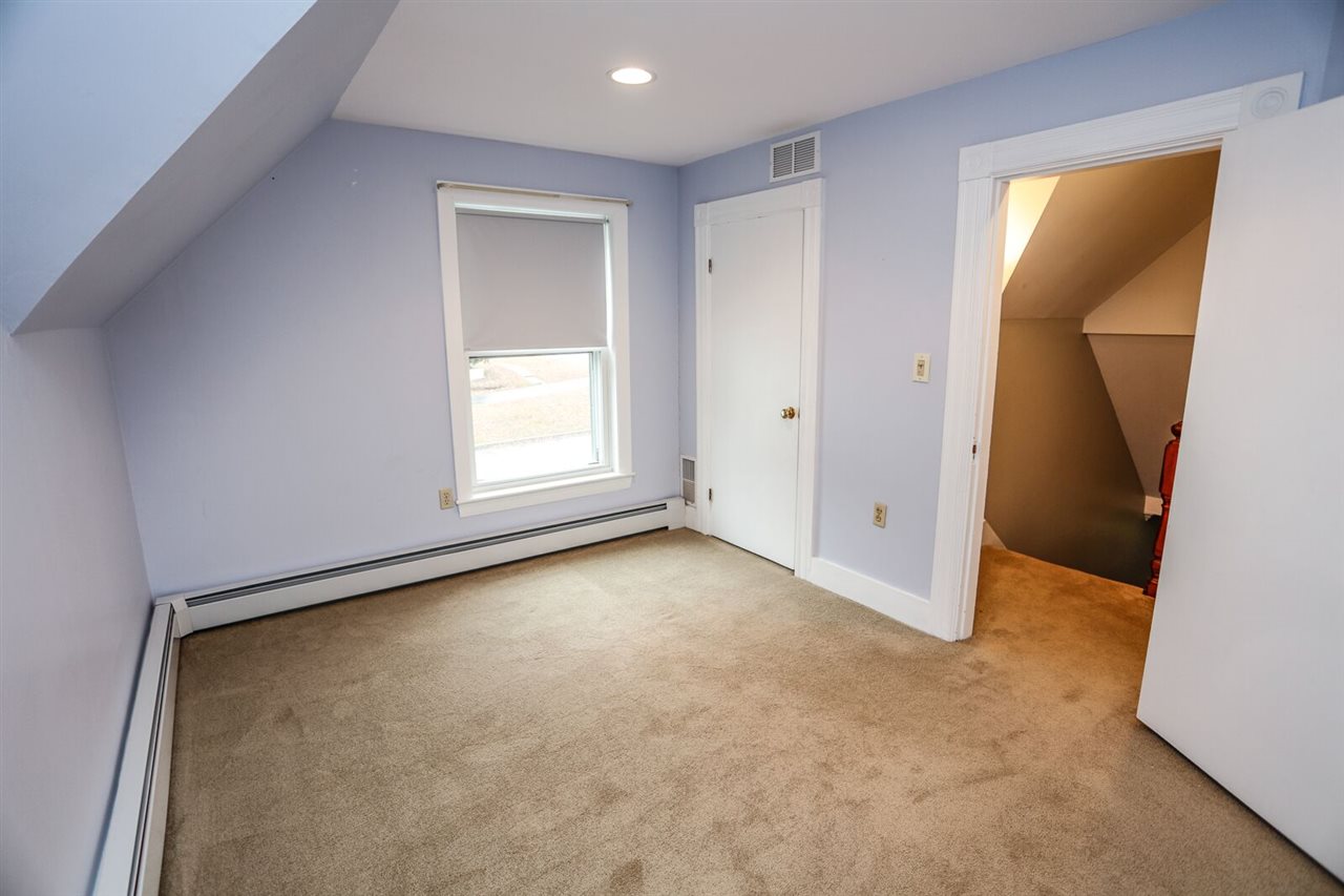 293 South Mammoth Road Manchester, NH 03109 - Photo 14 of 29 Gallery Image 14