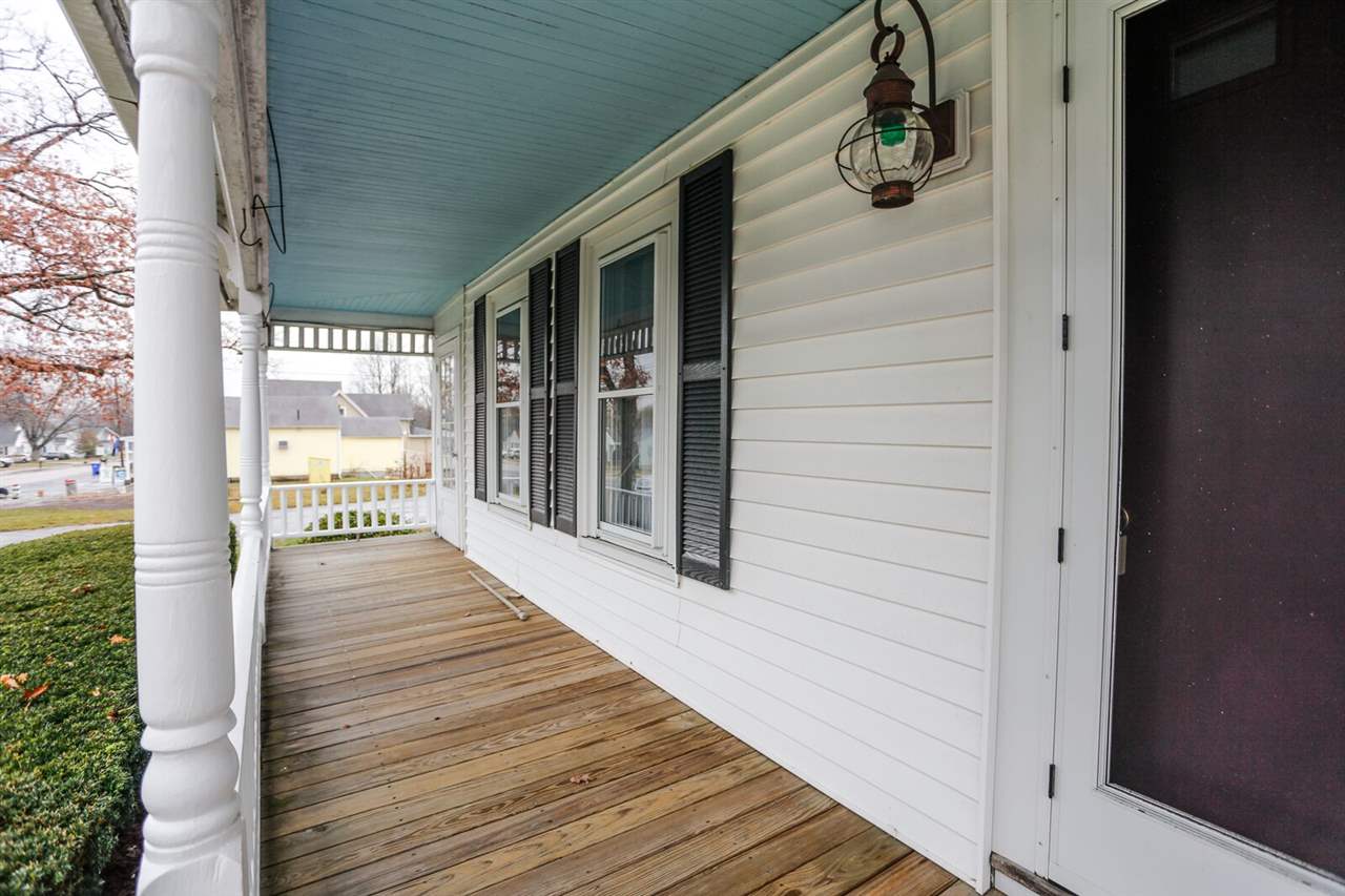 293 South Mammoth Road Manchester, NH 03109 - Photo 4 of 29 Gallery Image 4