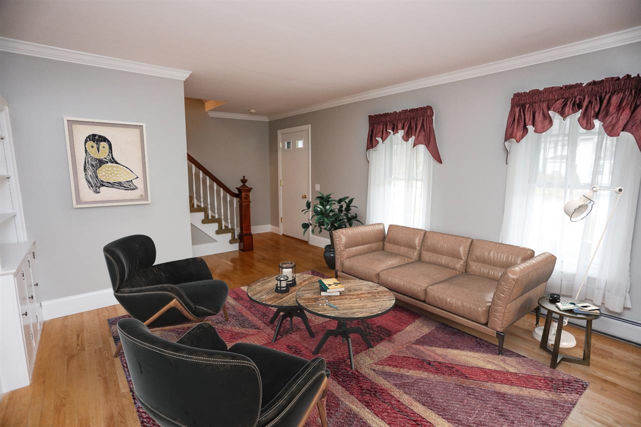 293 South Mammoth Road Manchester, NH 03109 - Photo 5 of 29 Gallery Image 5