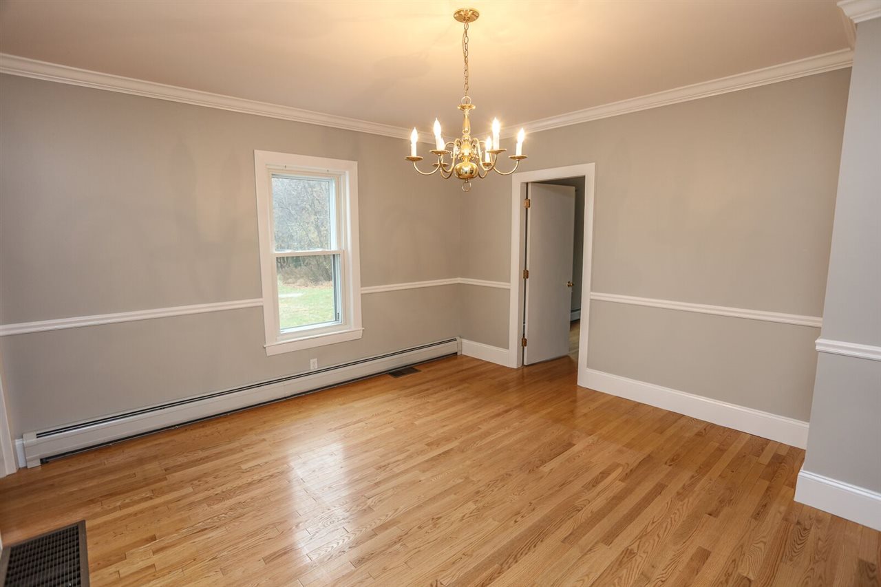 293 South Mammoth Road Manchester, NH 03109 - Photo 6 of 29 Gallery Image 6