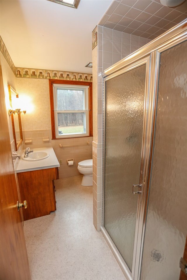 293 South Mammoth Road Manchester, NH 03109 - Photo 10 of 29 Gallery Image 10