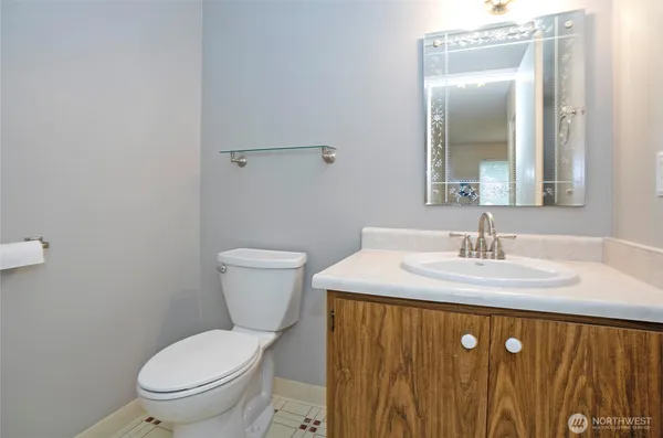 $322,900 | 6122 North 16th Street, Unit I108, Tacoma, WA 98406