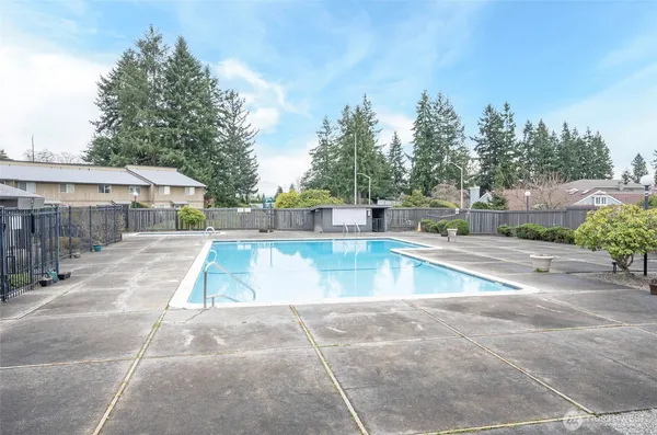 $322,900 | 6122 North 16th Street, Unit I108, Tacoma, WA 98406