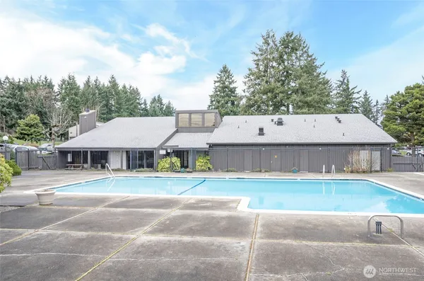 $322,900 | 6122 North 16th Street, Unit I108, Tacoma, WA 98406