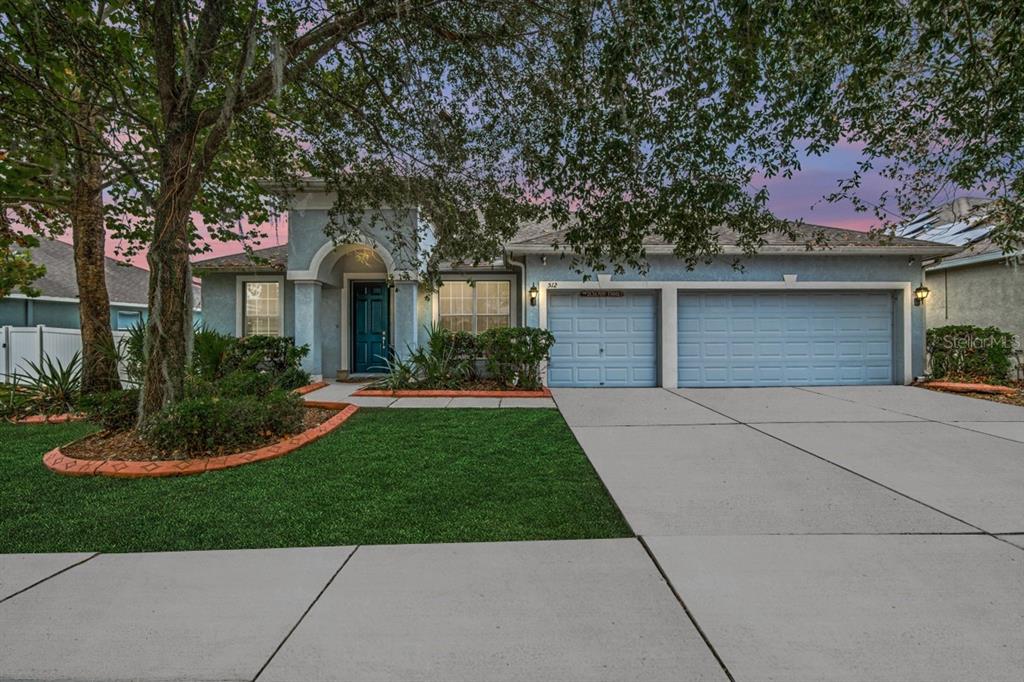 512 Arch Ridge Loop Seffner, FL 33584 - Photo 1 of 1 Gallery Image 1