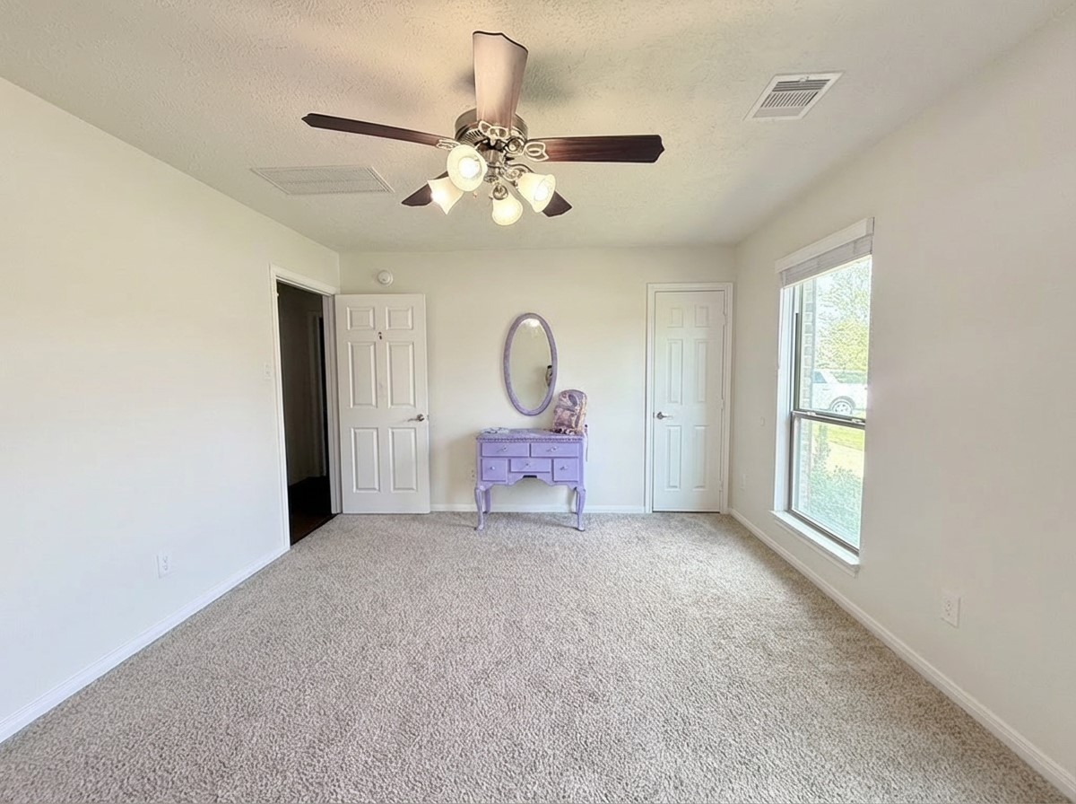 2504 Rosa Rita Drive League City, TX 77573 - Photo 13 of 44 ALL WALLS IN MAIN AREAS AND TWO BEDROOMS HAVE JUST BEEN REPAINTED TO SHWERWIN WILLIAMS SATIN ALABASTER WHITE!