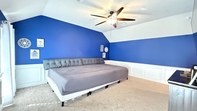 2504 Rosa Rita Drive League City, TX 77573 - Photo 24 of 44 a spacious bedroom with a bed and a table