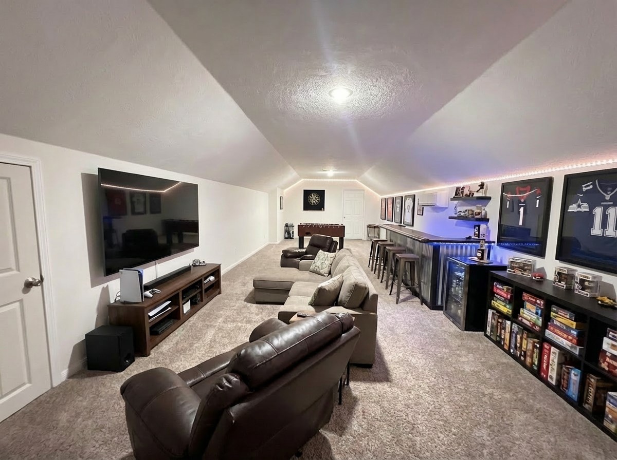 2504 Rosa Rita Drive League City, TX 77573 - Photo 39 of 41 a living room with furniture and a flat screen tv
