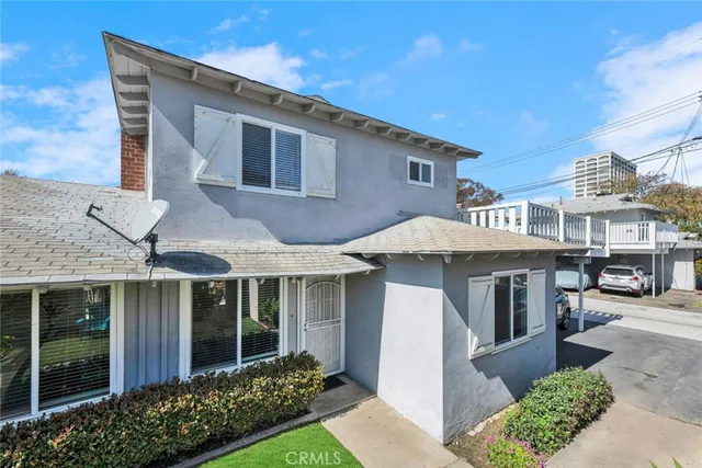 $1,900,000 | 664 Center Street, Unit A B & C, Costa Mesa, CA 92627