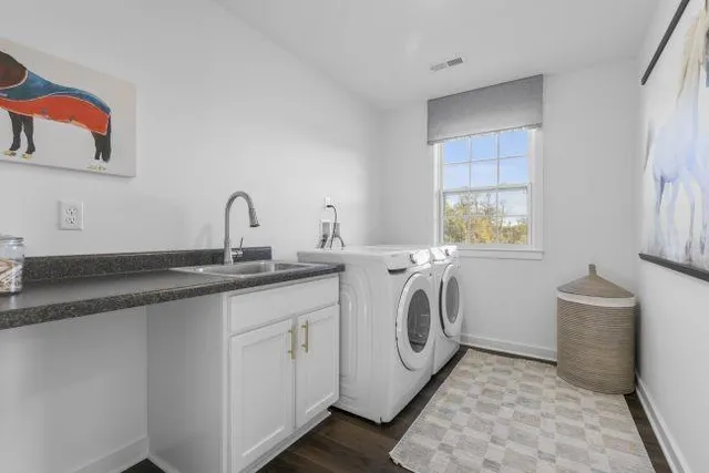 $639,420 | 219 St.augustine Street, Clinton, PA 15026