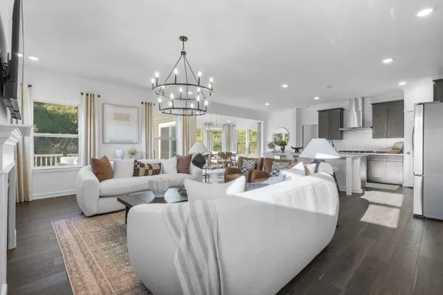 $639,420 | 219 St.augustine Street, Clinton, PA 15026