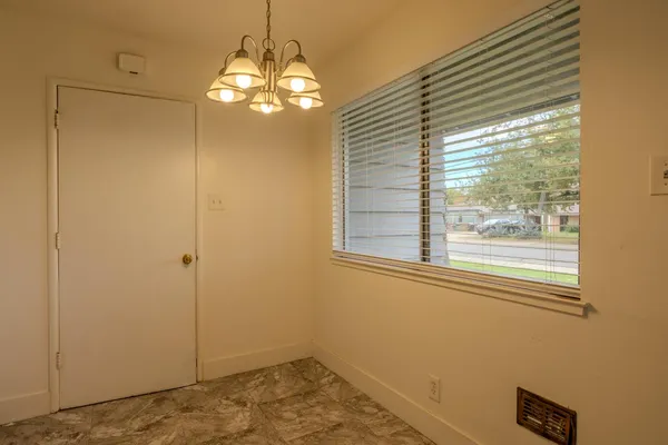 $480,000 | 3905 Fotos Court, Sacramento, CA 95820