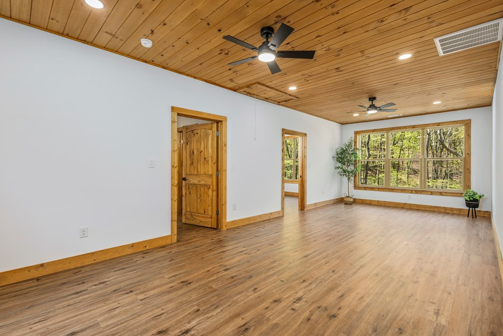 342 Hunter Ridge Murphy, NC 28906 - Photo 58 of 81 Family Room