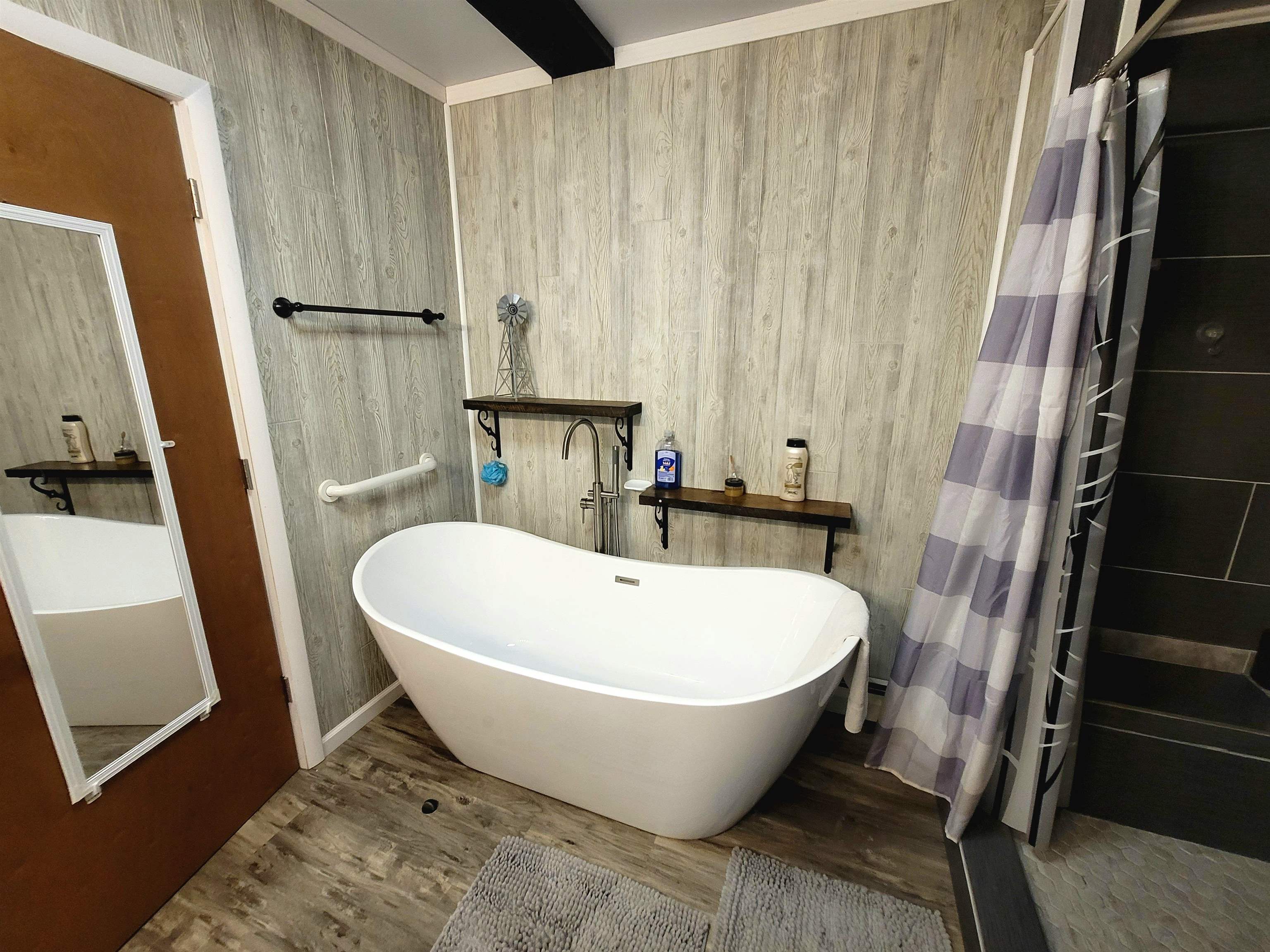 11452 Northeast County Line Road Roscommon, MI 48653 - Photo 20 of 60 Gallery Image 20