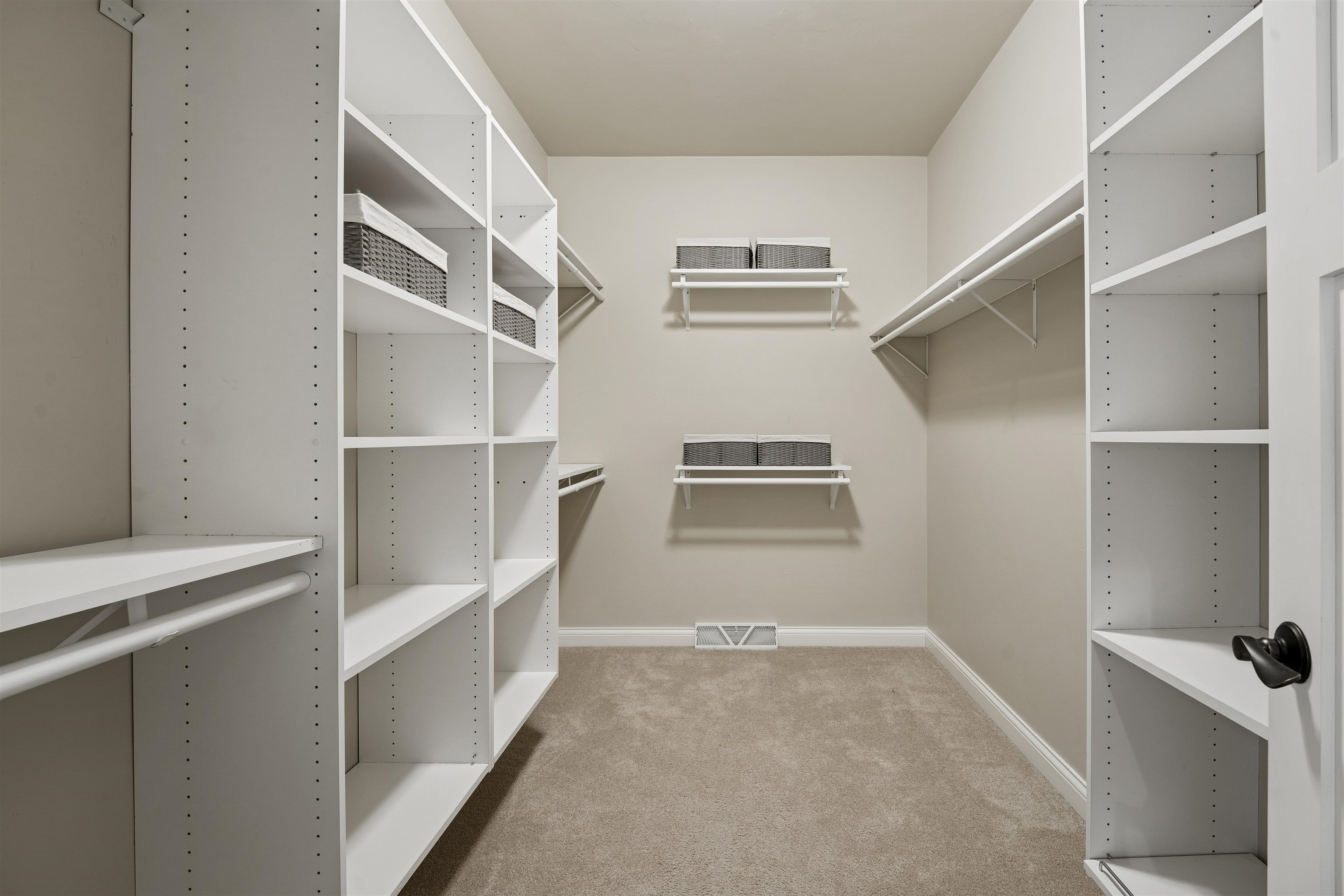 6600 North Kurey Drive Appleton, WI 54913 - Photo 21 of 46