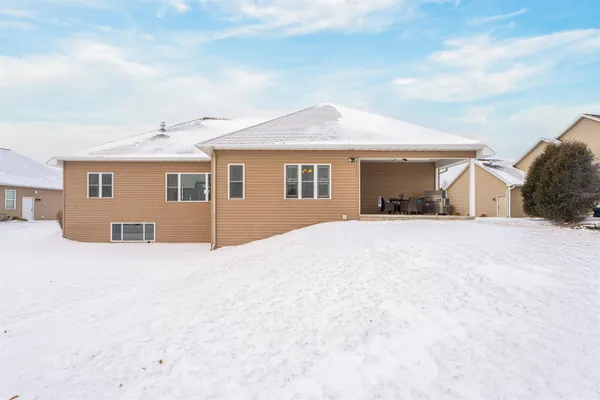 $769,000 | 6600 North Kurey Drive, Appleton, WI 54913