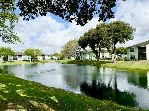 $229,500 | 8749 Northwest 39th Street, Sunrise, FL 33351