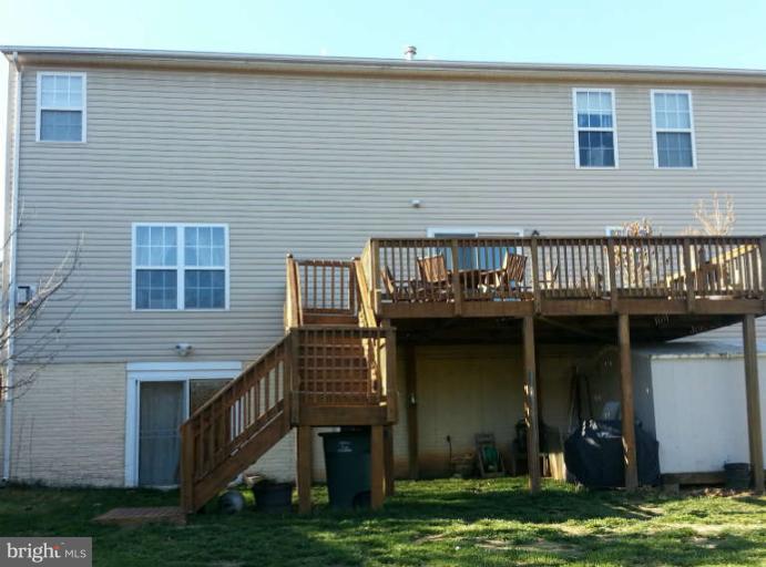 8 Ripley Road Stafford, VA 22556 - Photo 9 of 30 Exterior (Rear)