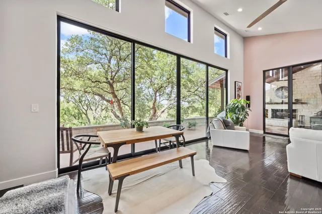 $1,225,000 | 172 Bluff Street, Dripping Springs, TX 78620