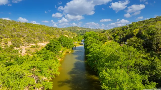 $1,225,000 | 172 Bluff Street, Dripping Springs, TX 78620