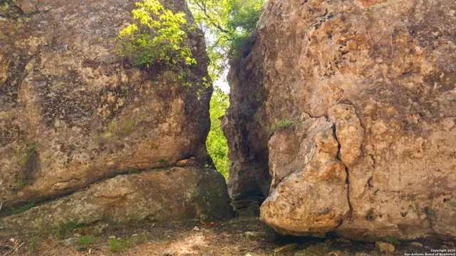 $1,225,000 | 172 Bluff Street, Dripping Springs, TX 78620