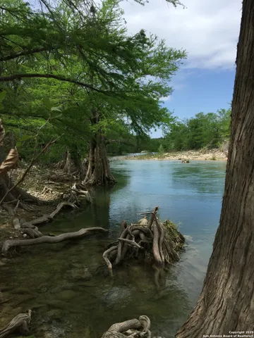 $1,225,000 | 172 Bluff Street, Dripping Springs, TX 78620