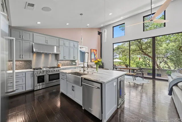 $1,225,000 | 172 Bluff Street, Dripping Springs, TX 78620